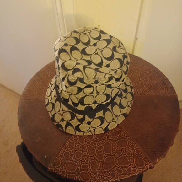 Coach Accessories - Coach signature bucket hat